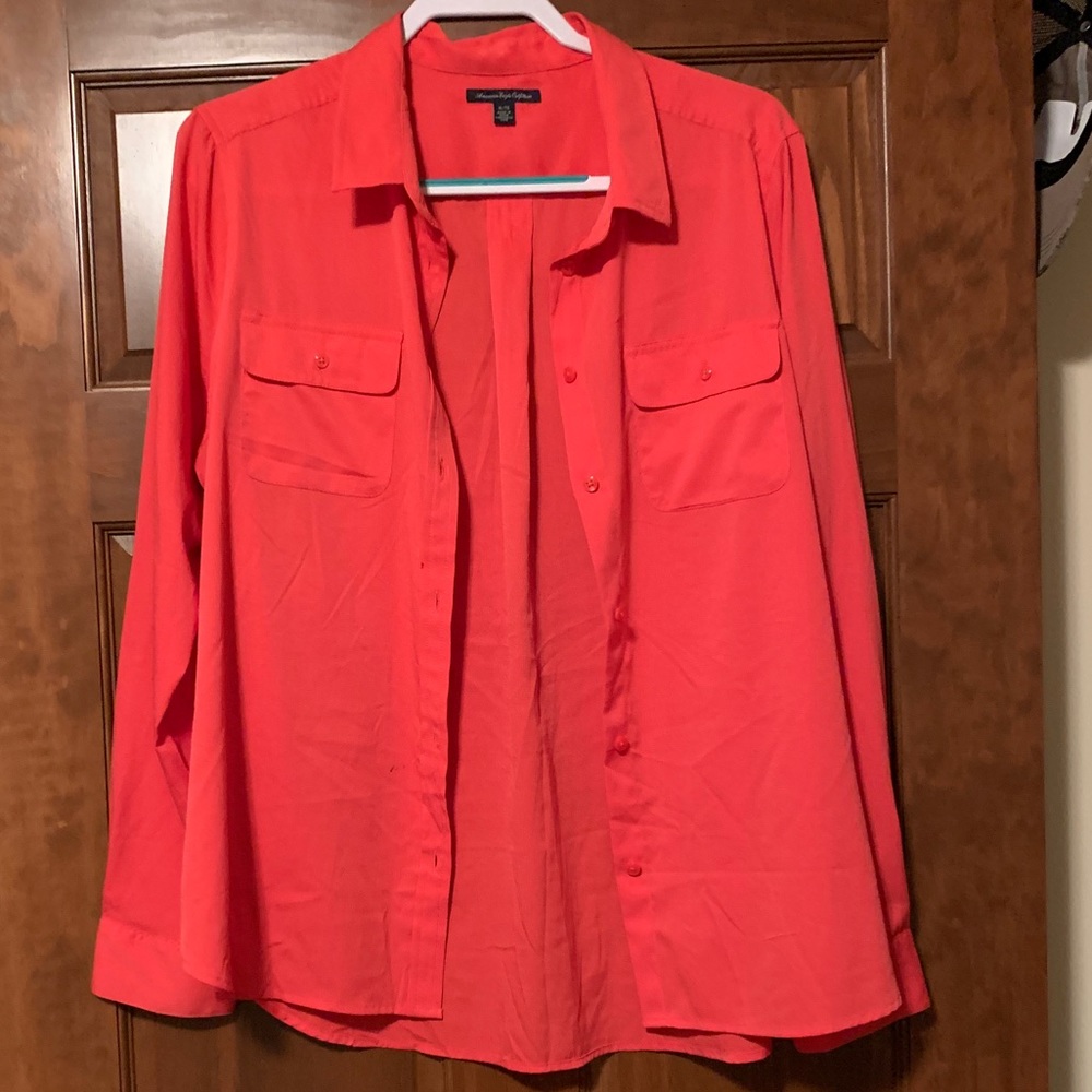 American Eagle Button Down!